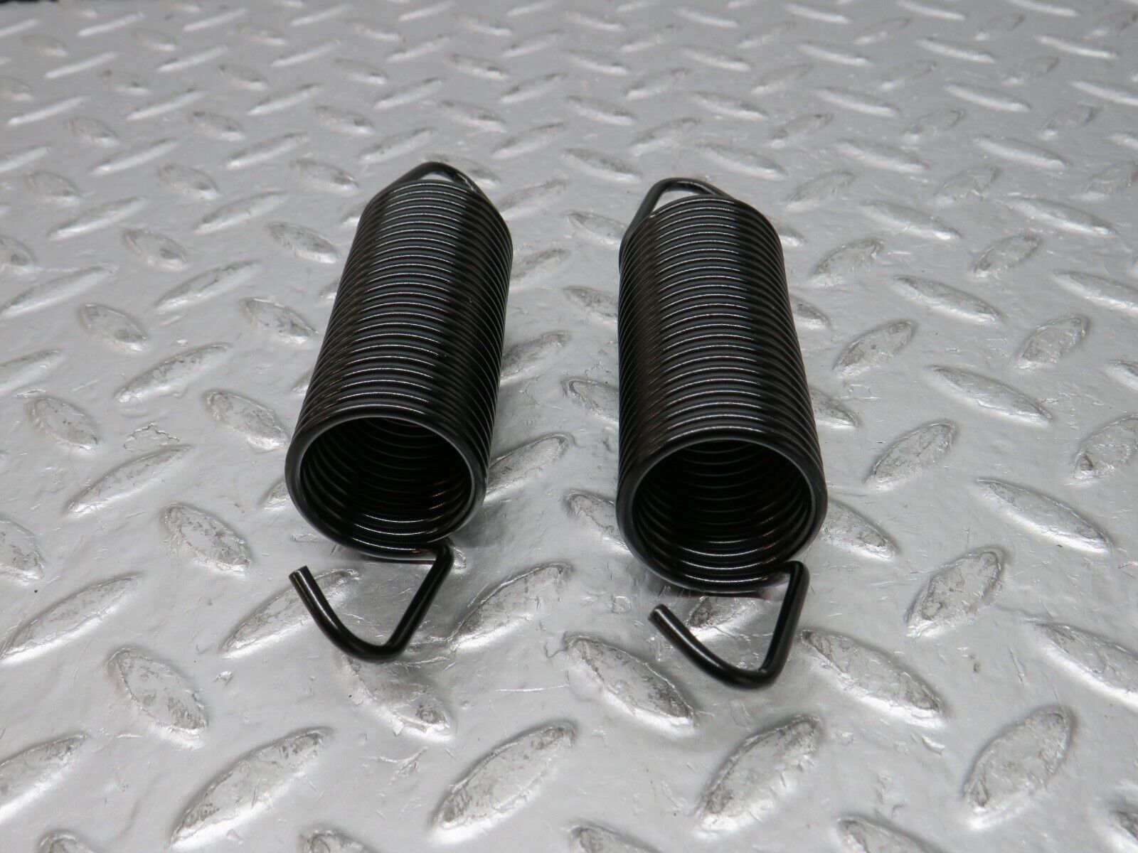 31730 Mercedes-Benz W201 190LE 1.8L Trunk Lid Hinge Spring