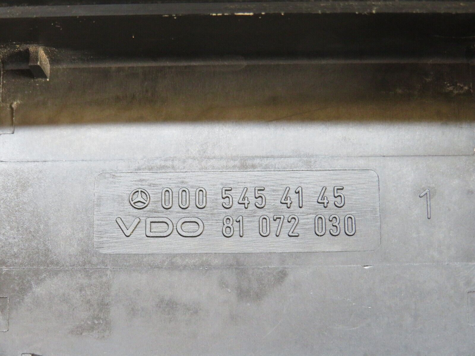 28340 Mercedes-Benz S123 240D Wagon Glow Plug Relay 0015459732 0005454145