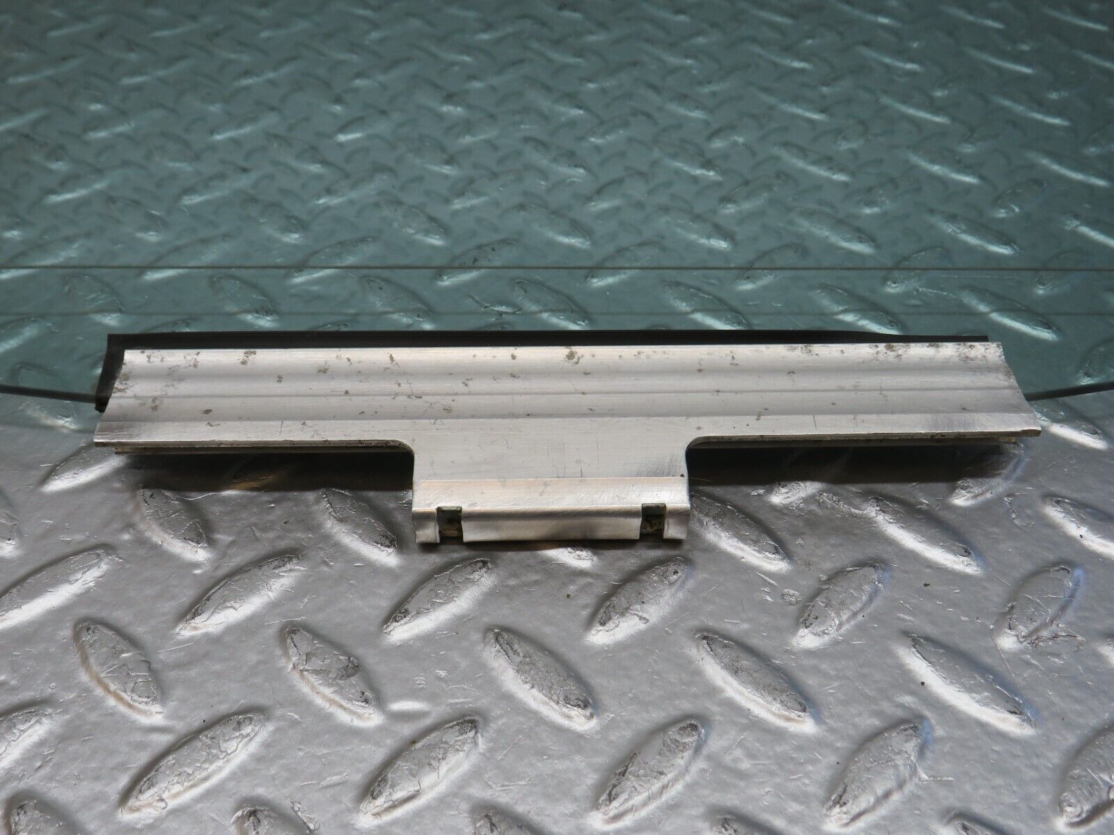 33832 Mercedes-Benz W201 190E 2.0L Rear Left Door Window Glass