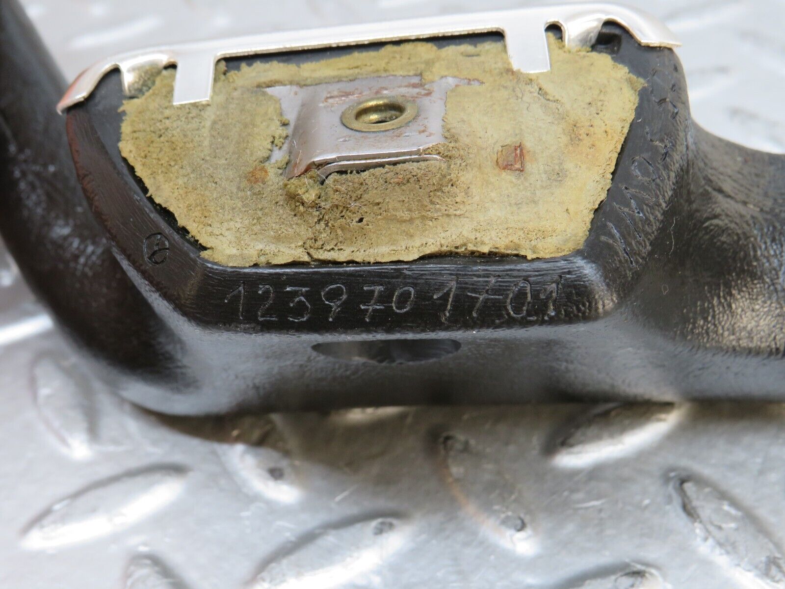 28260 Mercedes-Benz S123 240D Wagon Interior Door Handle Front Left Black