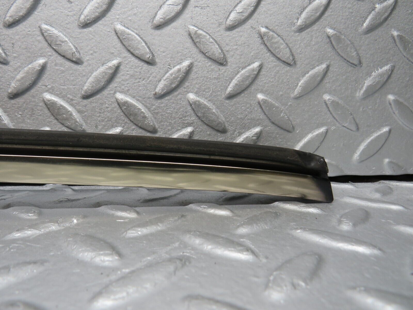 38522 Mercedes-Benz R129 280SL Coupe A Pillar Chrome Trim Cover Left
