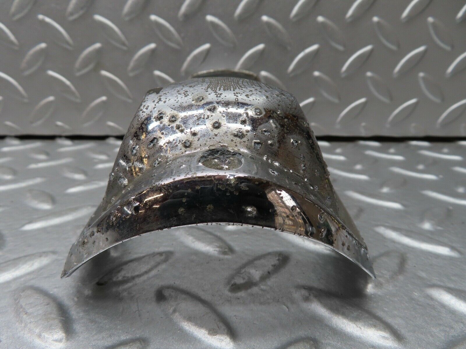 18665 Mercedes-Benz W120 W121 Ponton Tail Light Chrome Frame