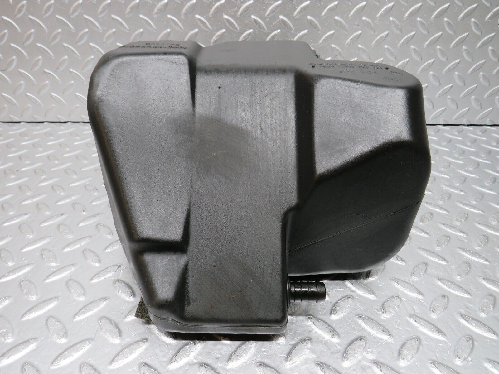 33344 Mercedes-Benz W202 C180 Fuel System Expansion Tank 2024700589