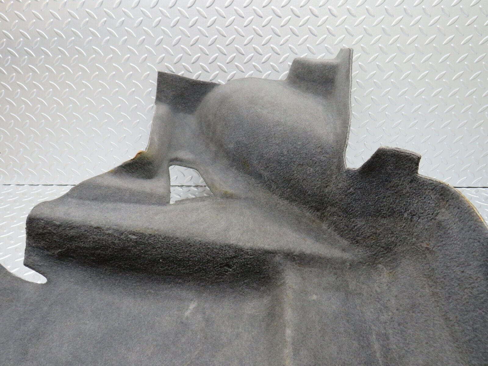 36237 Mercedes-Benz W126 420SE Trunk Cover Panel Left Side Grey