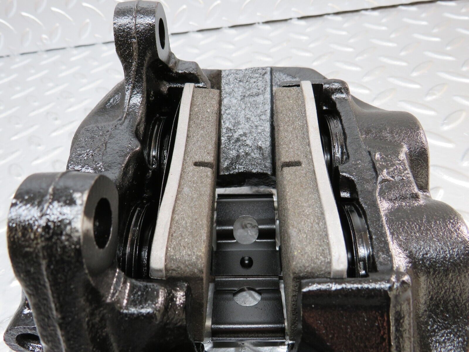 24973 Mercedes-Benz W140 S320 Front Left Brake Caliper Lucas