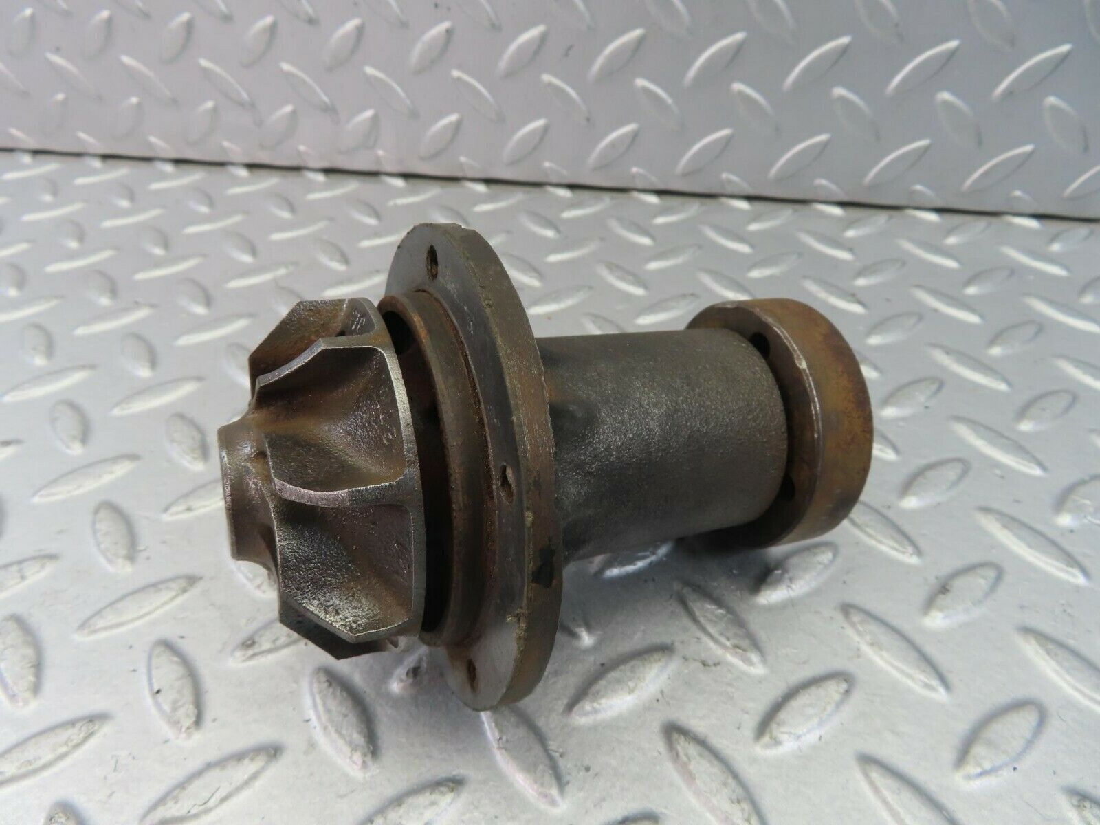 8963 Mercedes-Benz W105 Ponton Water Pump 1212010107