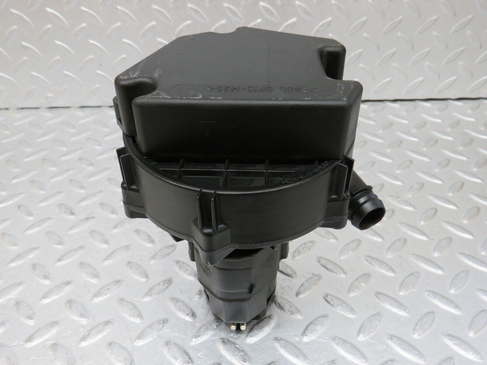 34945 Mercedes-Benz W210 320E Secondary Air Pump Bosch 0001403785 0580000011