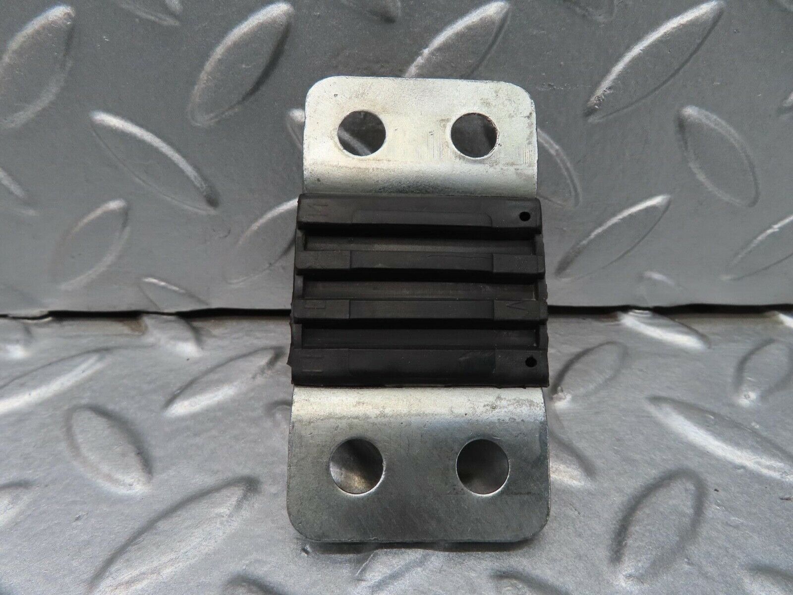 15941 Mercedes-Benz W123 280E Door Lock Latch Right Side