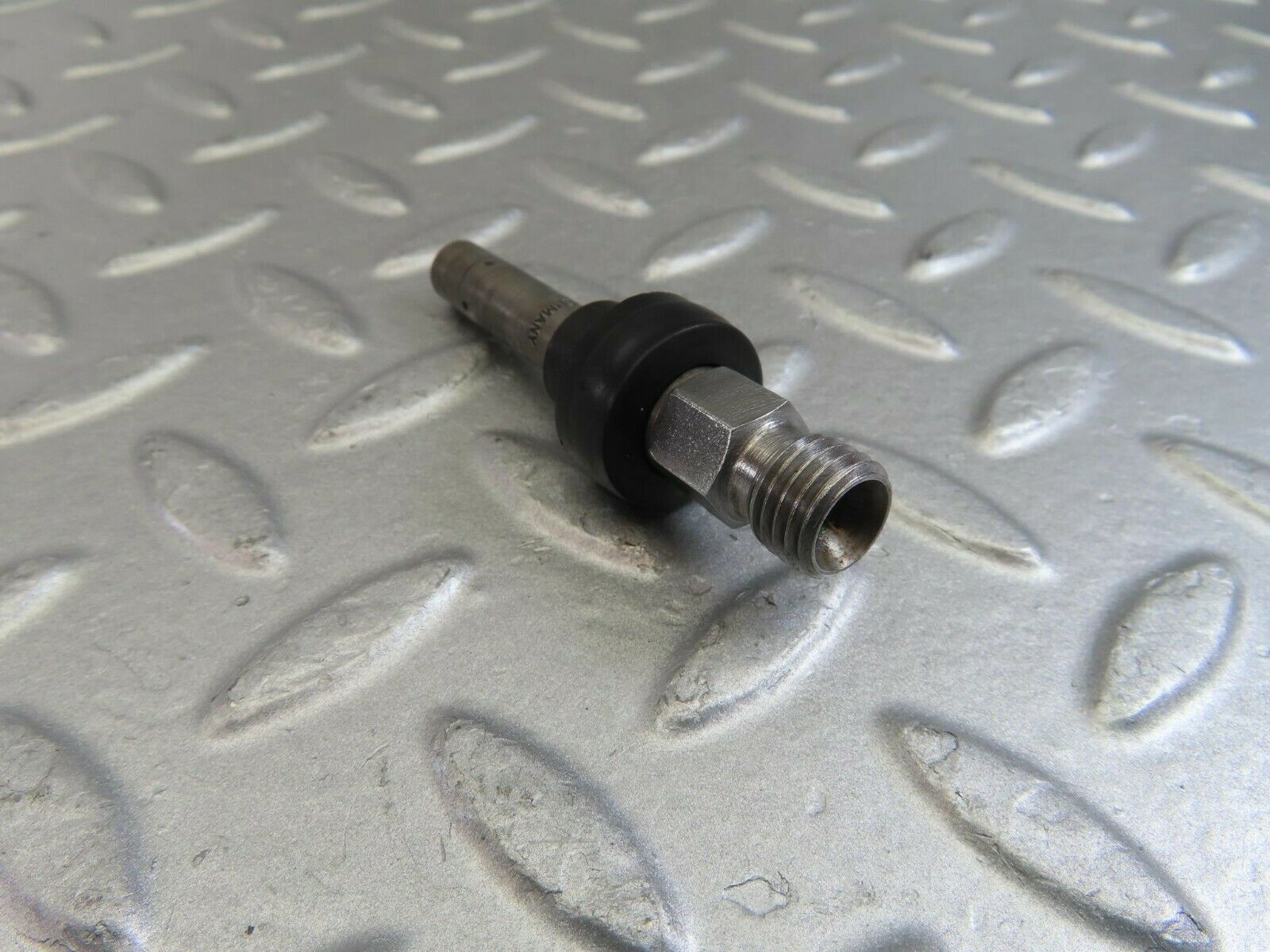 10047 Mercedes-Benz C123 230CE Coupe Fuel Injector Bosch 0437502010