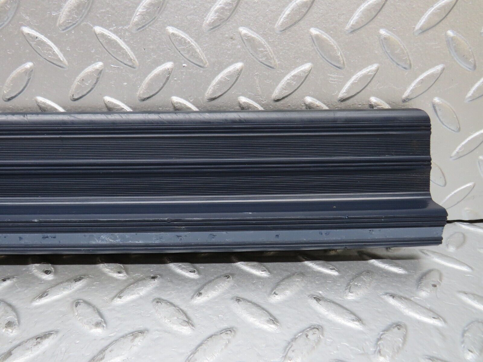 31961 Mercedes-Benz W123 230E Rear Left Door Sill Trim Blue