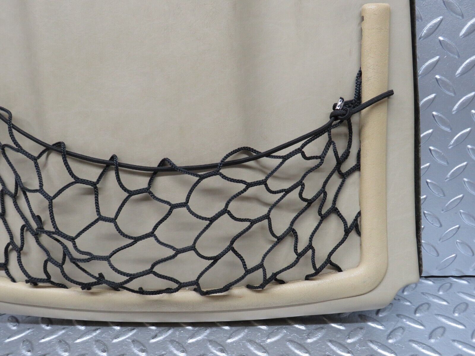 29484 Mercedes-Benz W124 230E Front Right Driver Seat Rear Cover 1249100139