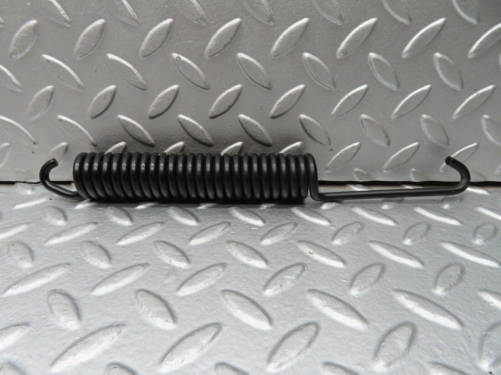 18200 Mercedes-Benz W111 220SE Coupe Bonnet Hinge Spring