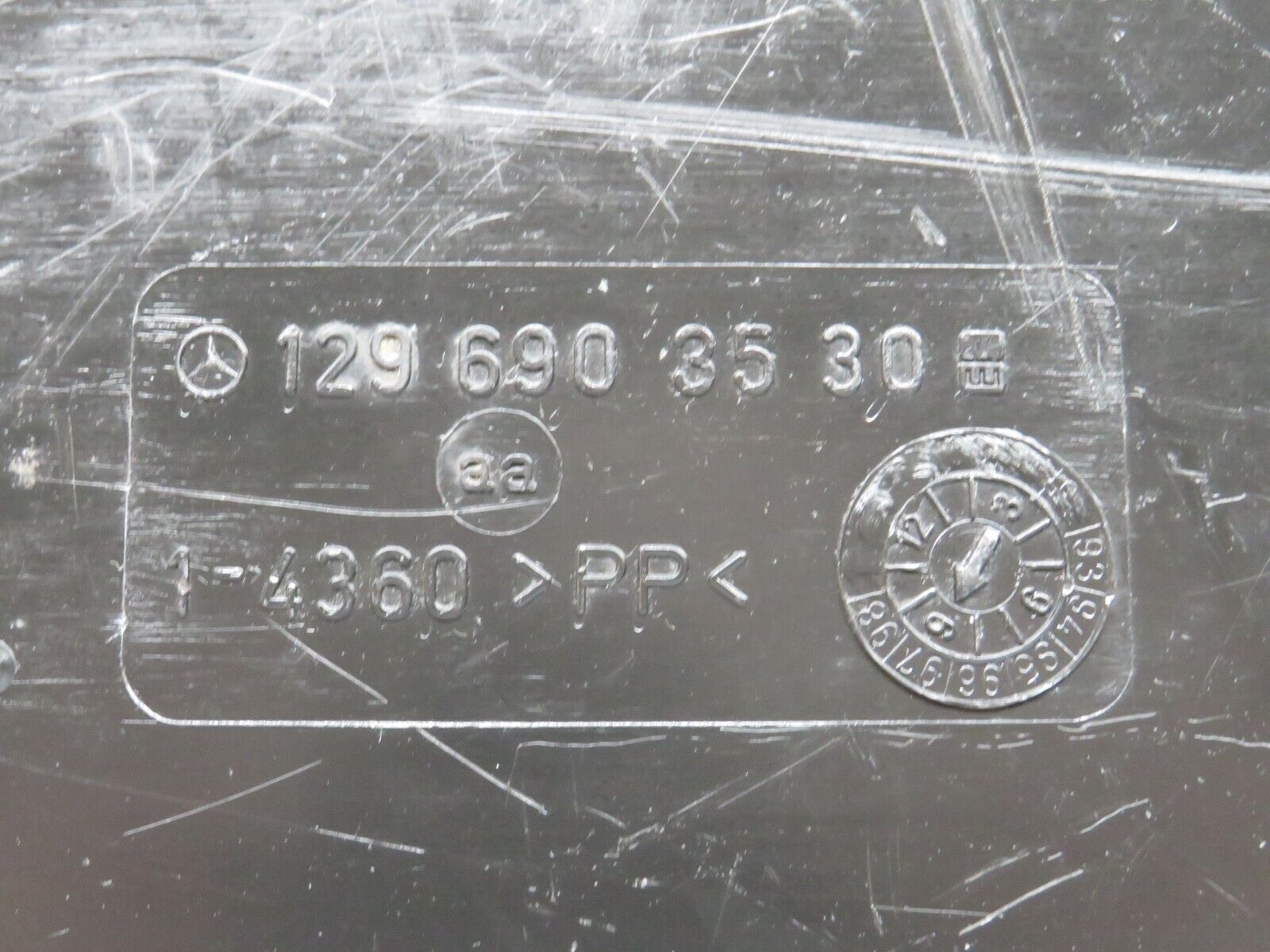 38231 Mercedes-Benz R129 280SL Coupe Trunk Boot Spare Wheel Cover Panel 1296903530 1236930014