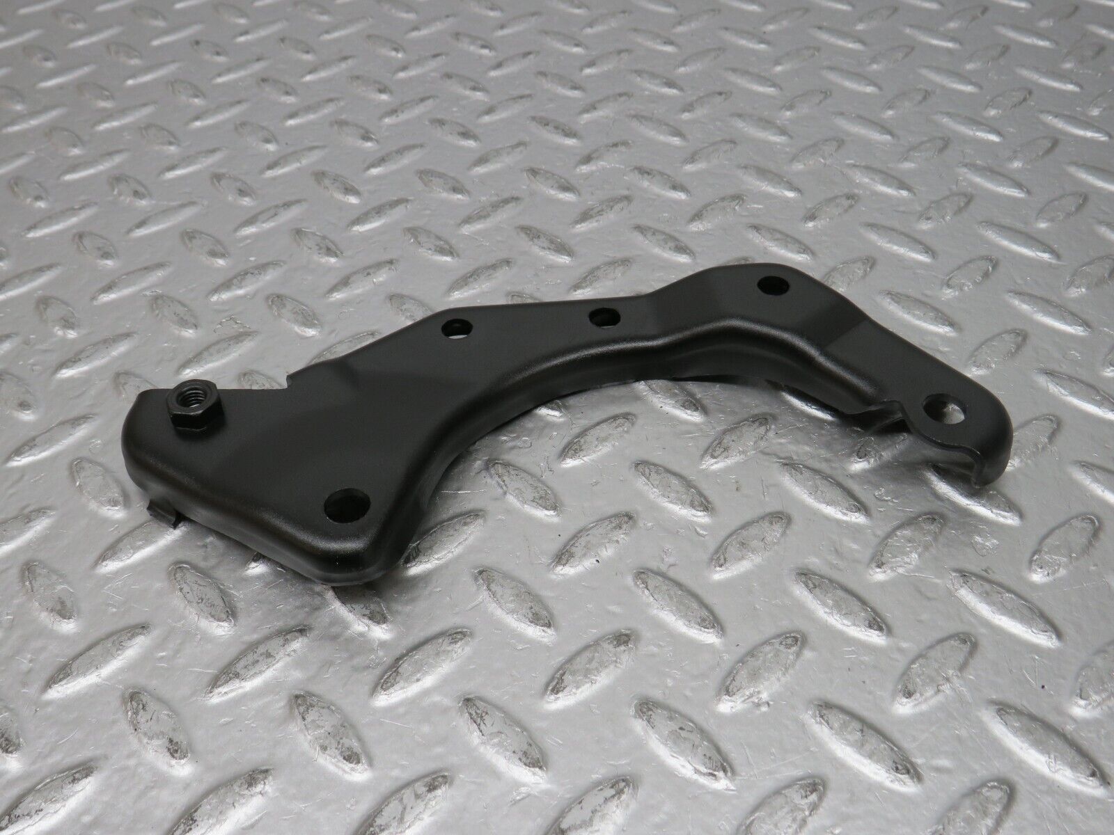 31787 Mercedes-Benz W201 190LE 1.8L Alternator Generator Holder Bracket