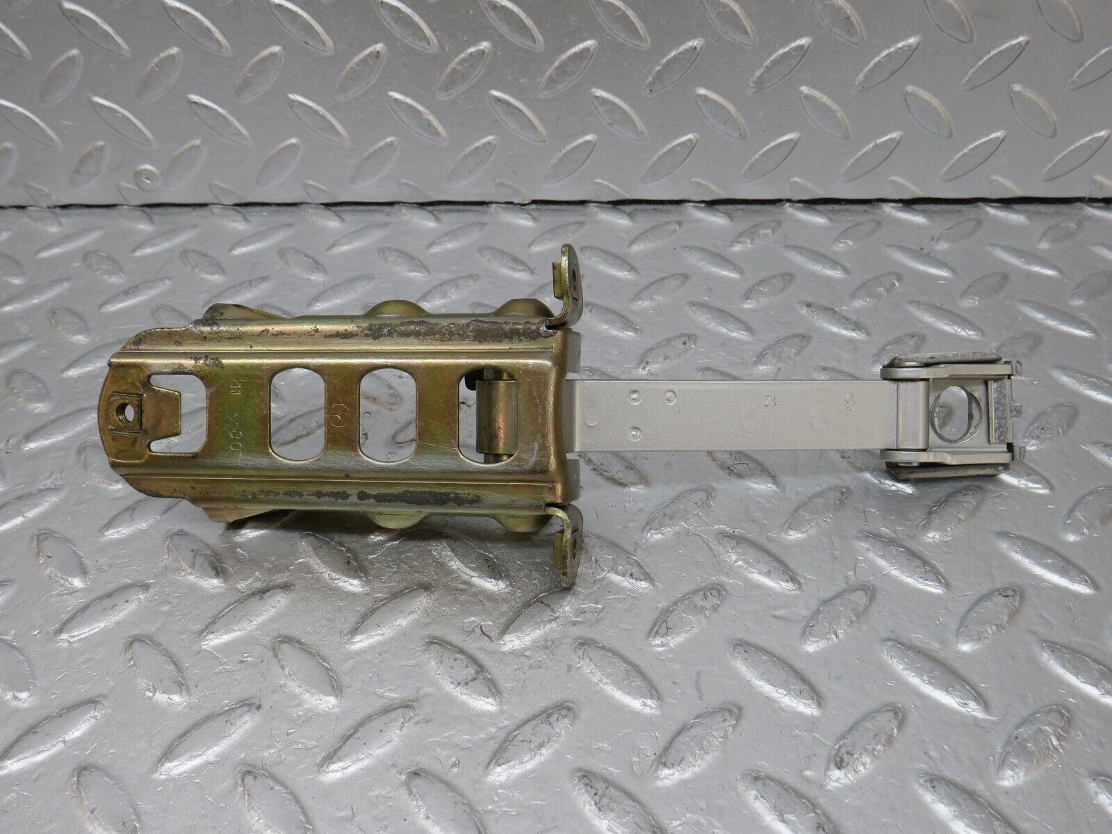 34691 Mercedes-Benz W210 320E Door Safety Check Strap