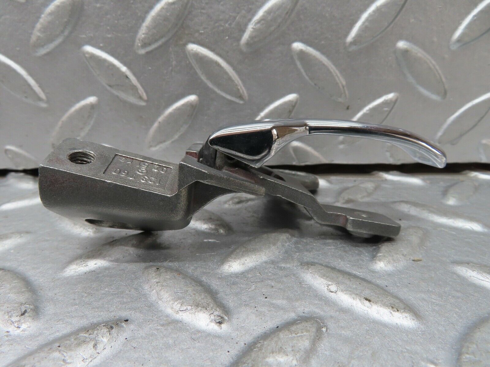 19157 Mercedes-Benz W123 300D Right Interior Door Handle 1237600261