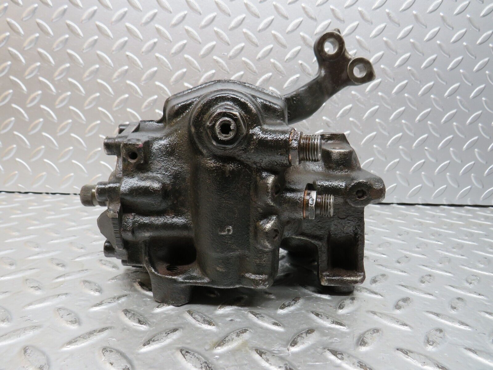 27793 Mercedes-Benz S124 300TE Wagon Steering Box Steering Rack 1244611601