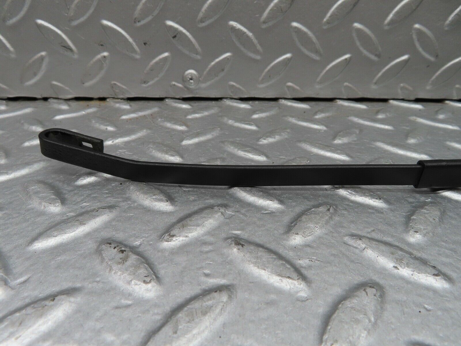 18226 Mercedes-Benz W111 220SE Coupe Wiper Arm Bosch Left Side