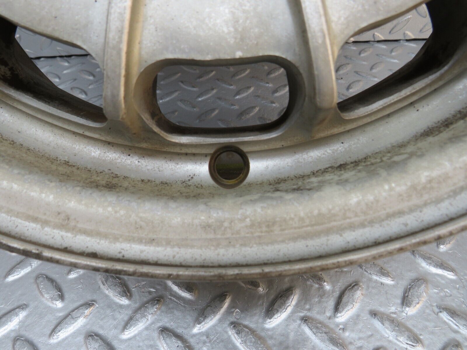 32226 Mercedes-Benz W123 Alloy Wheel Mexican Hat 5.5Jx14H2 ET30 1234001702