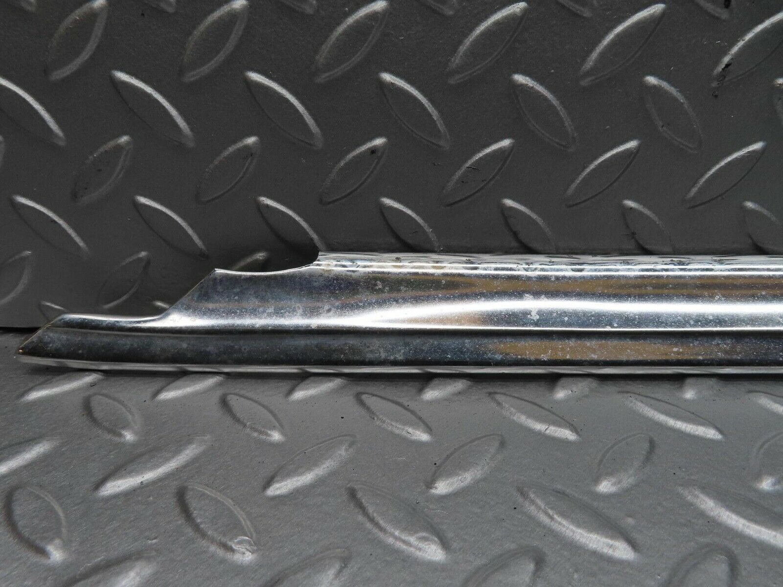 12827 Mercedes-Benz W111 220SE Front Left Door Chrome Moulding Trim