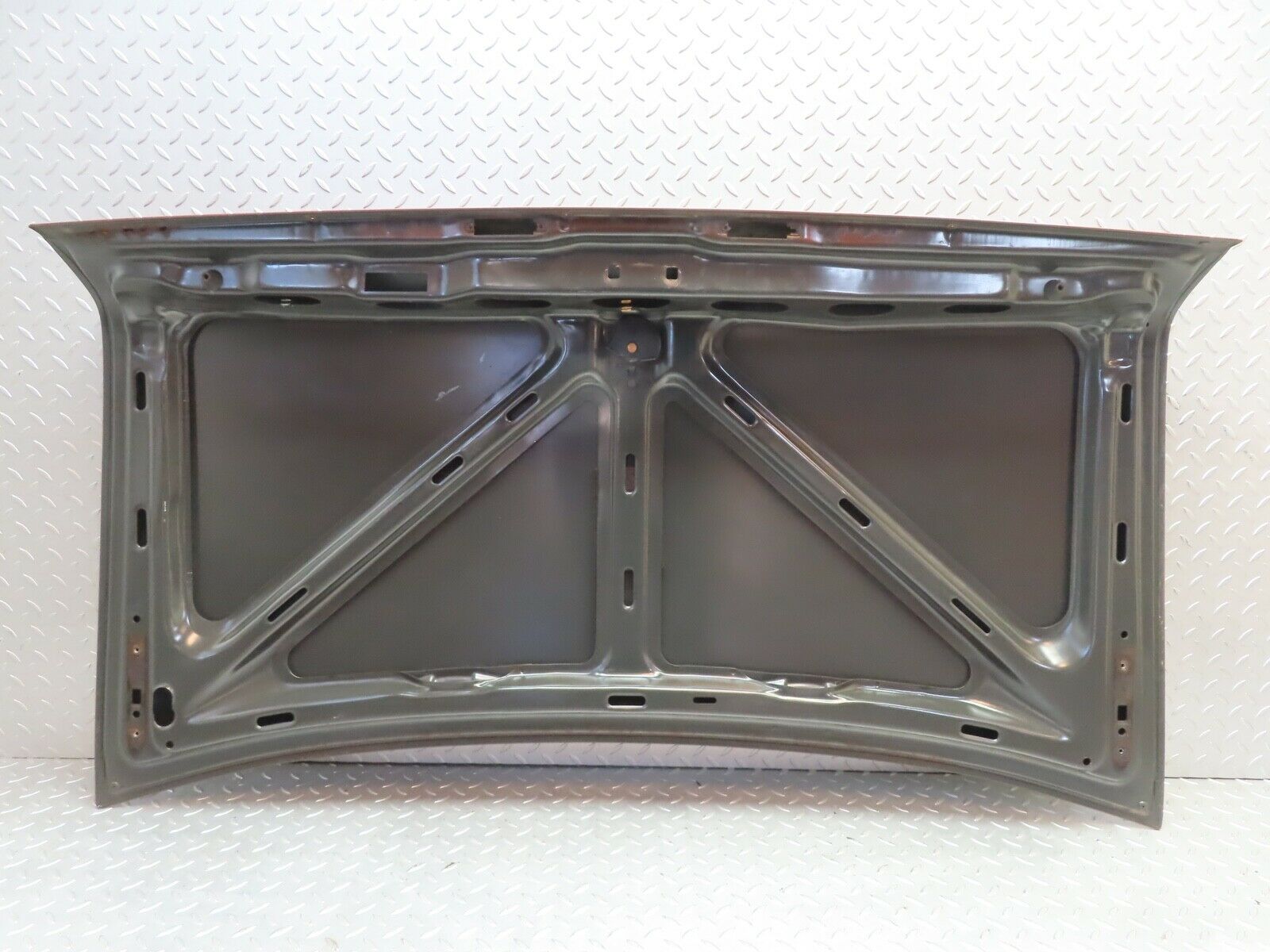 21215 Mercedes-Benz W123 230E Boot Lid Trunk Door