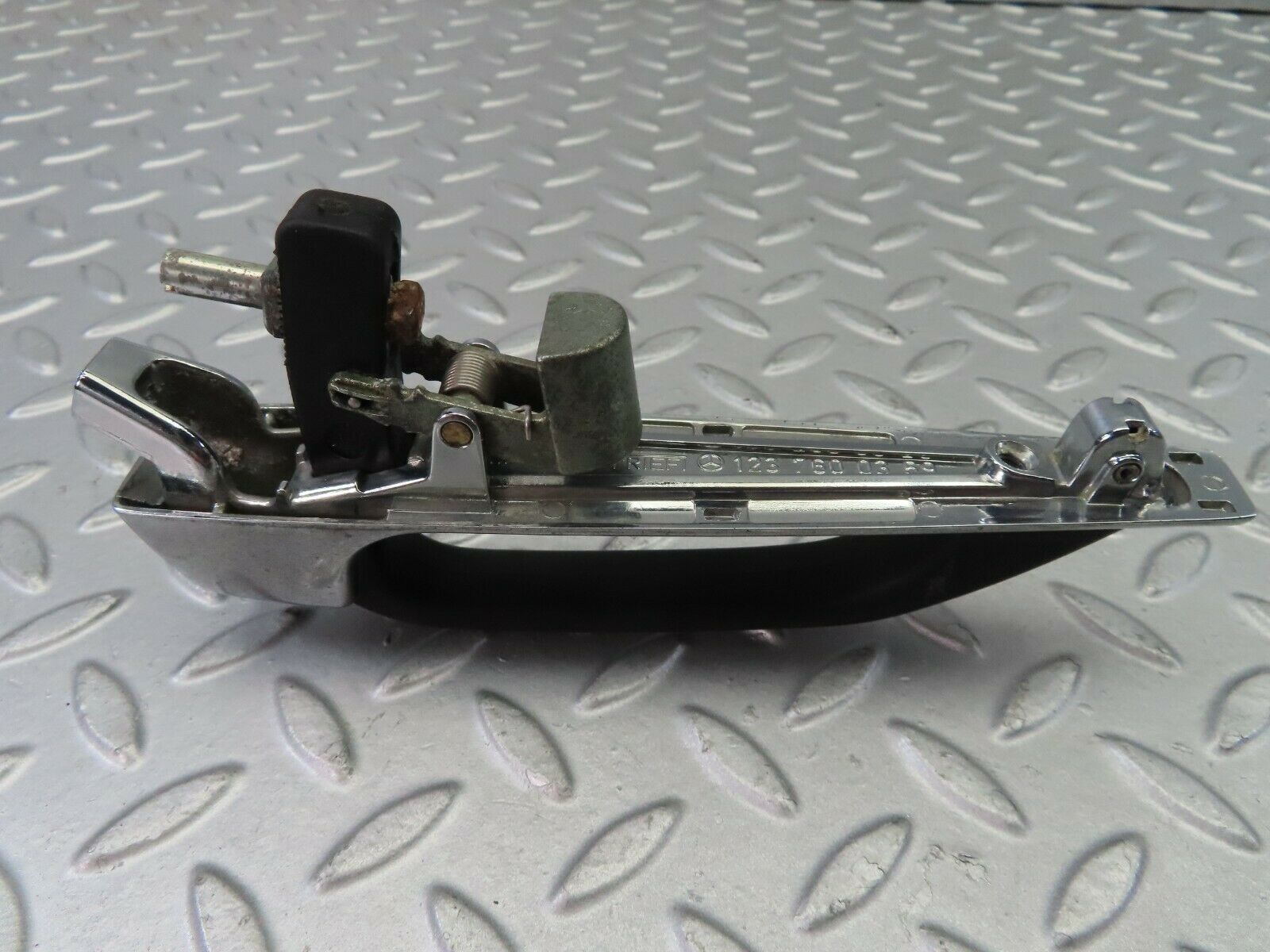 7699 Mercedes-Benz S123 230TE Wagon Exterior Chrome Door Handle 1237600359