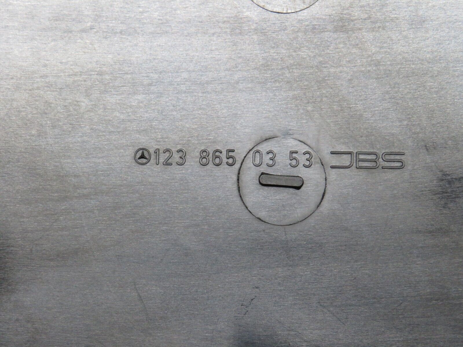 28004 Mercedes-Benz W123 280E First Aid Box 1238650353