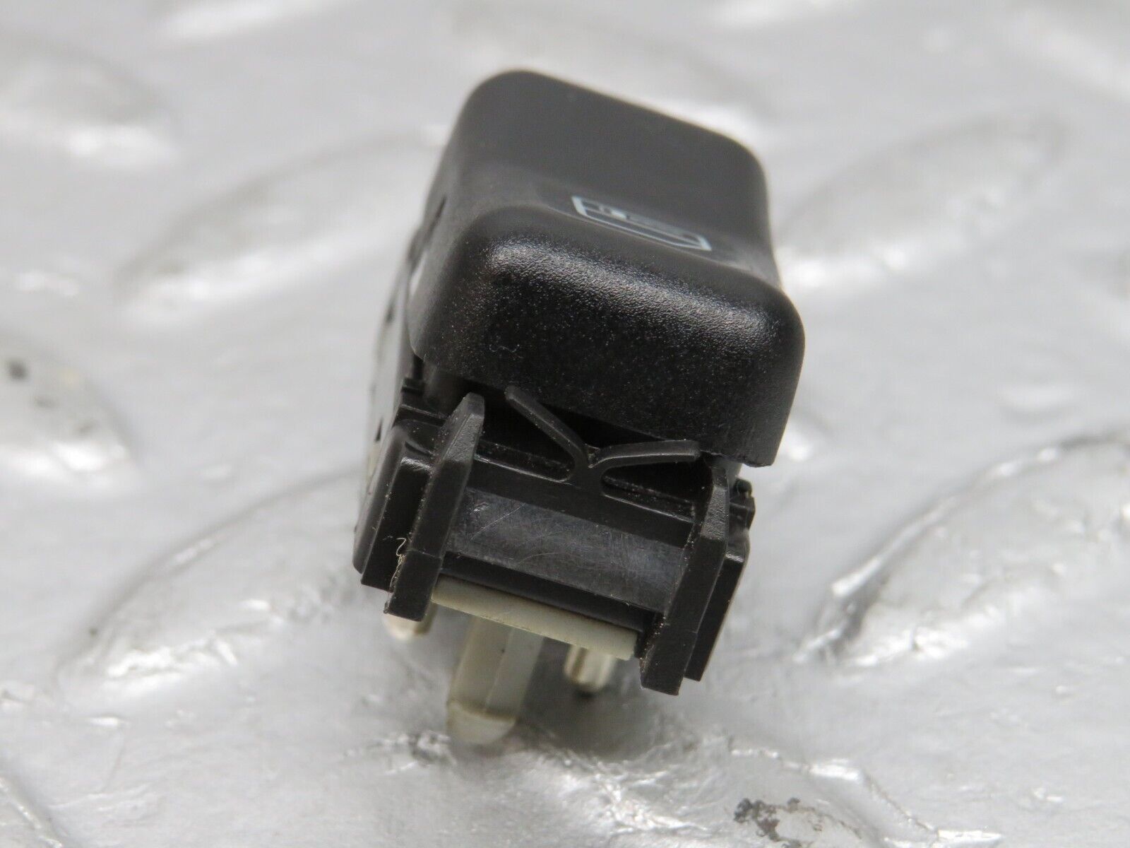 39640 Mercedes-Benz R129 320SL Coupe Central Locking Switch 1248215051