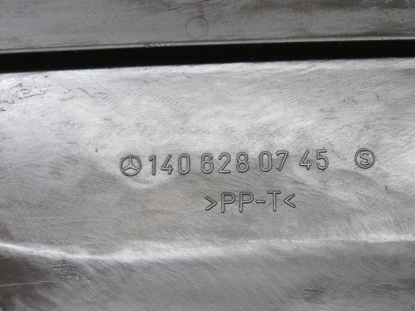 35310 Mercedes-Benz W140 Left Headlight Cover Cap 1406280745