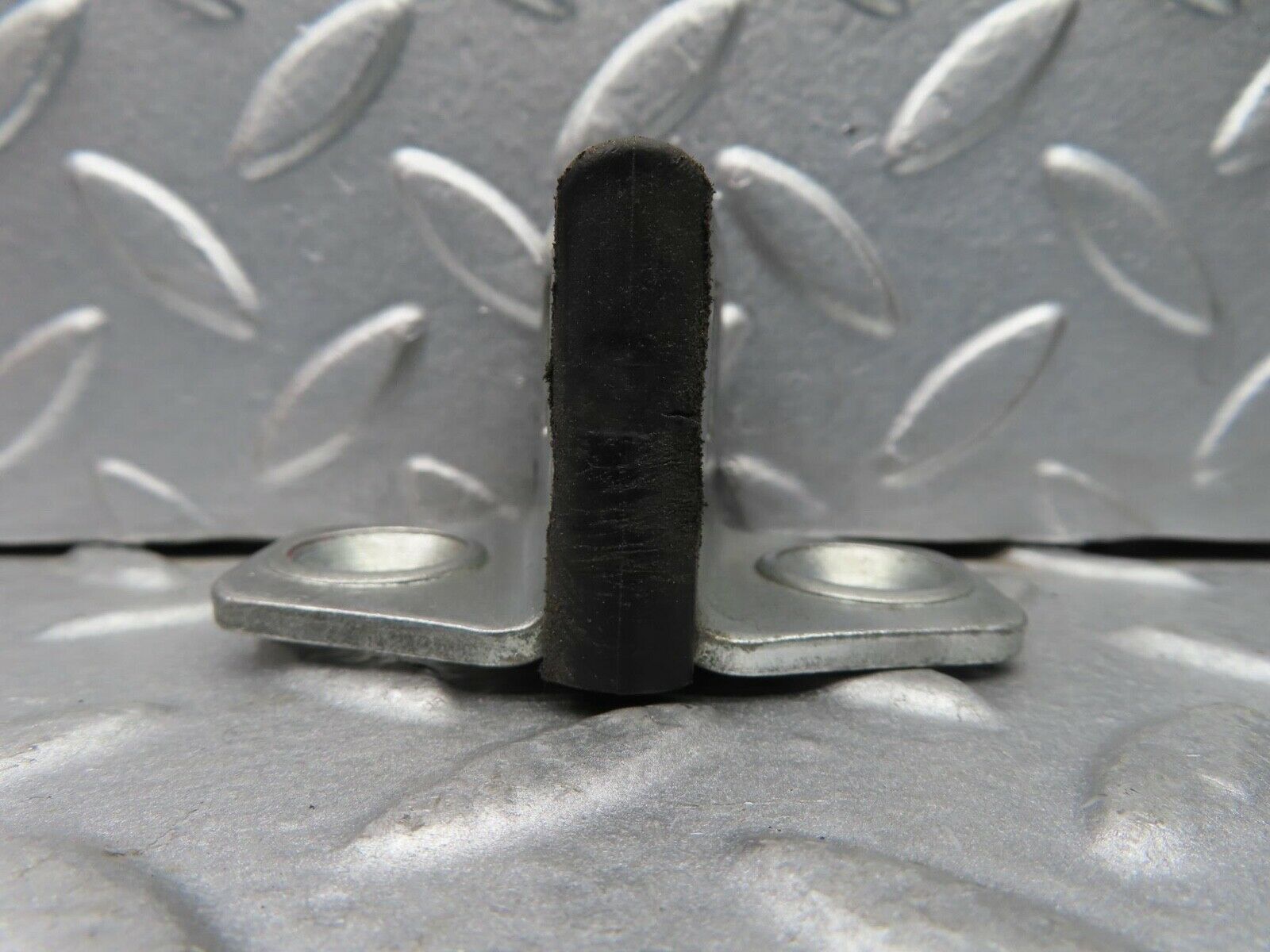 14589 Mercedes-Benz W201 190E Door Lock Latch