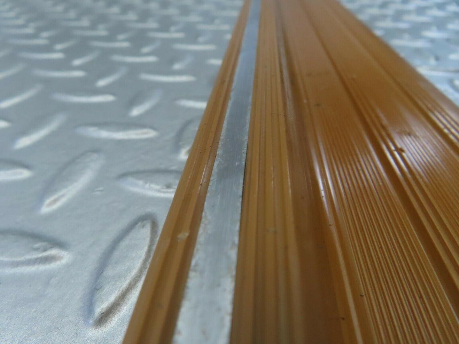 10032 Mercedes-Benz C123 230CE Coupe Right Door Sill