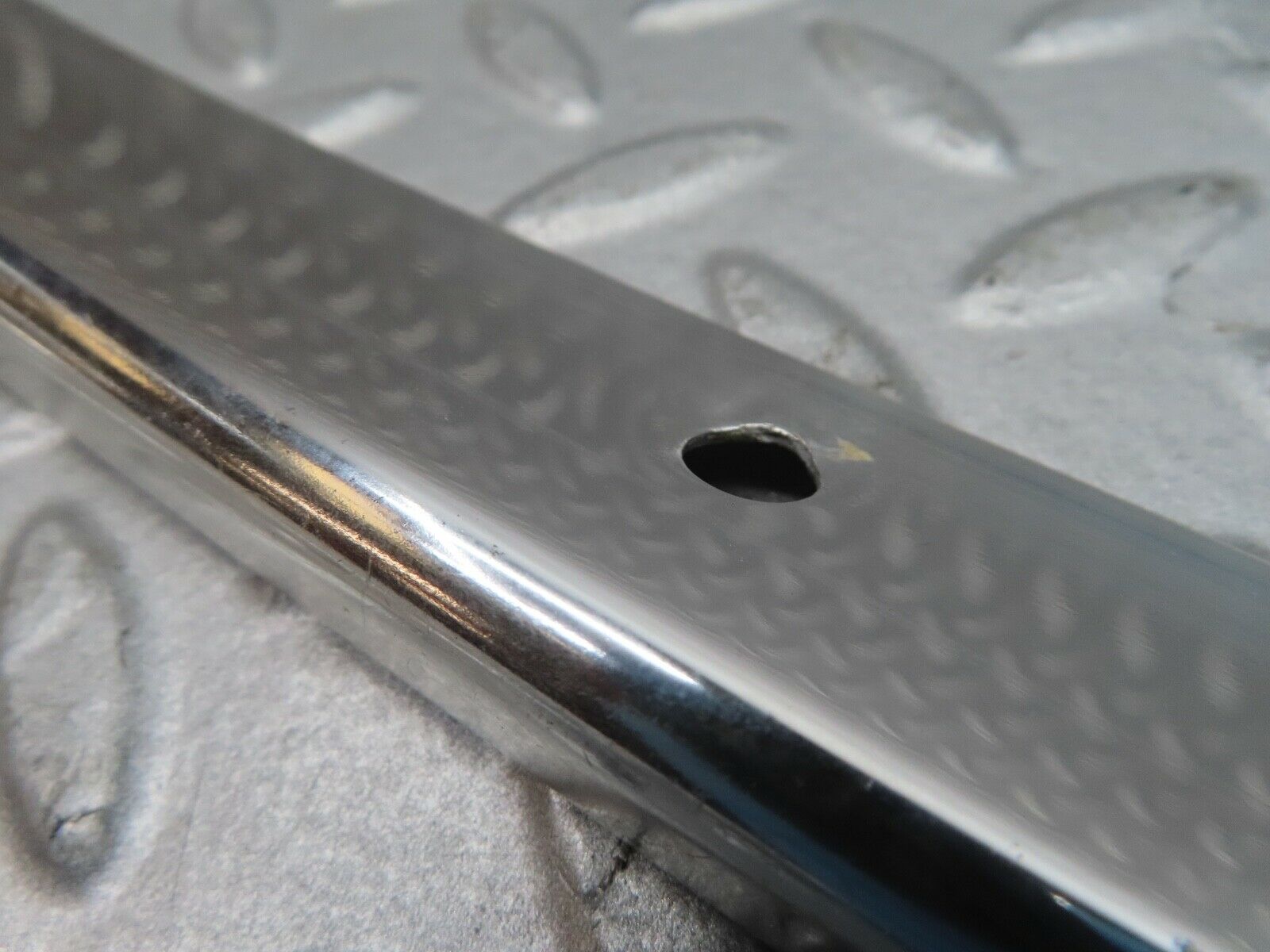 16759 Mercedes-Benz C107 380SLC Roof Chrome Moulding Trim Right Side