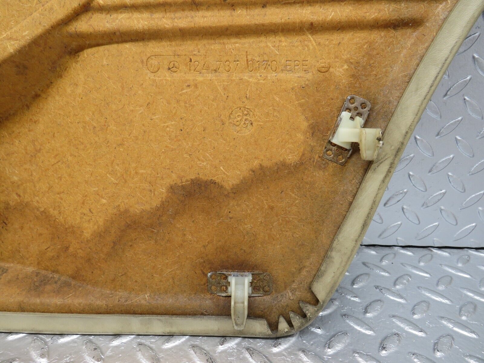 33924 Mercedes-Benz W124 260E Rear Left Door Card 1247370170