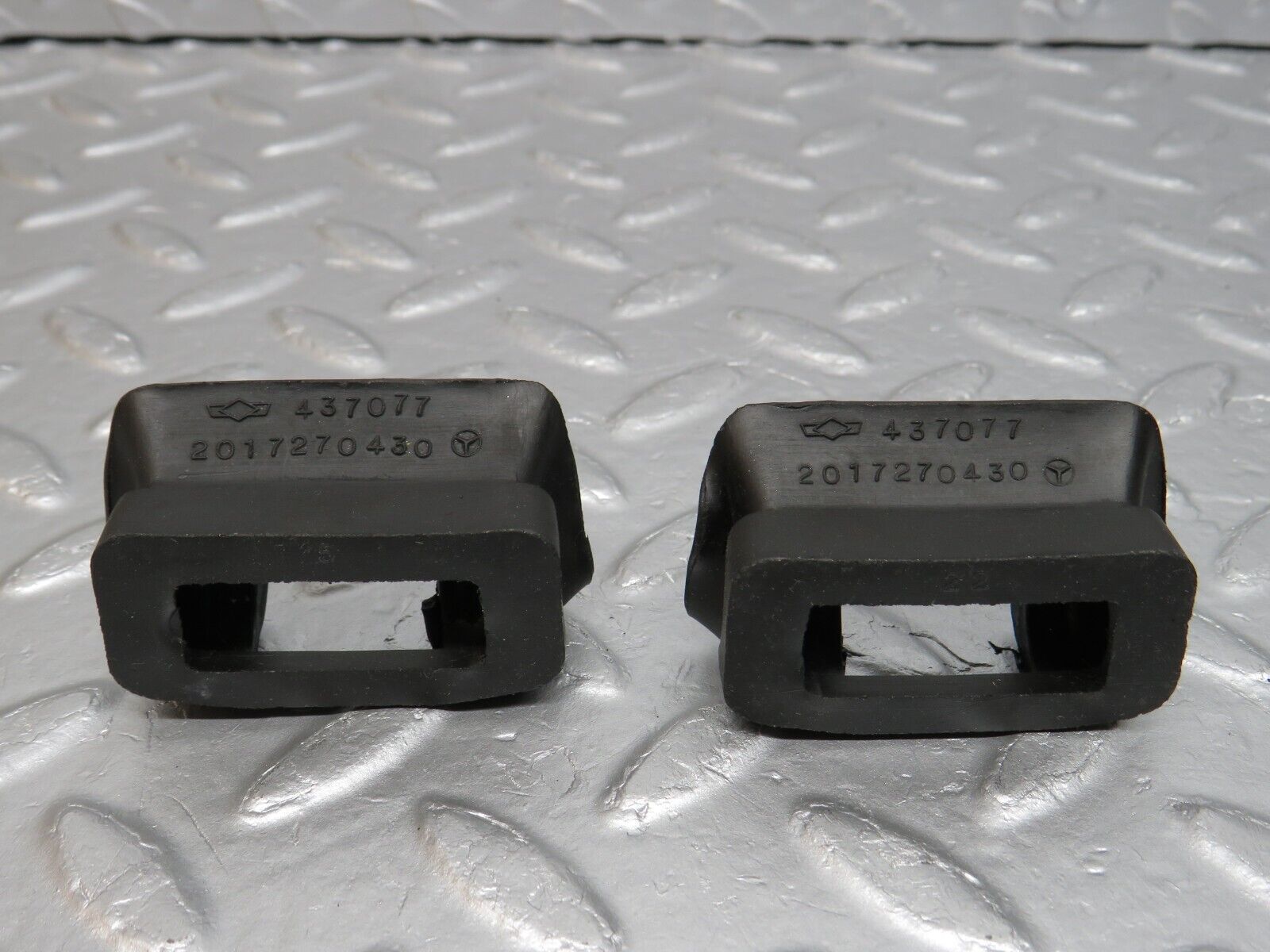 39767 Mercedes-Benz R129 320SL Coupe Door Check Strap Rubber Seal 2x 2017270430