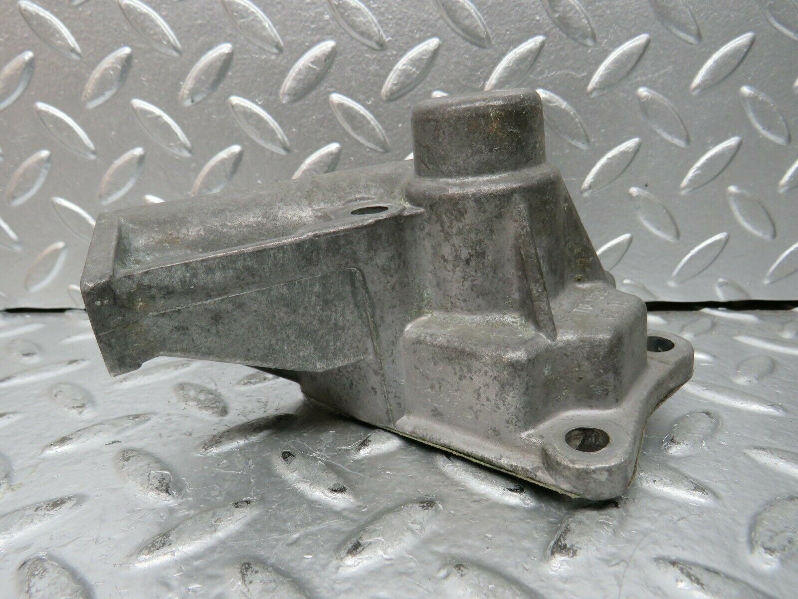 23540 Mercedes-Benz W114 280E Ignition Distributor Housing 1101580215