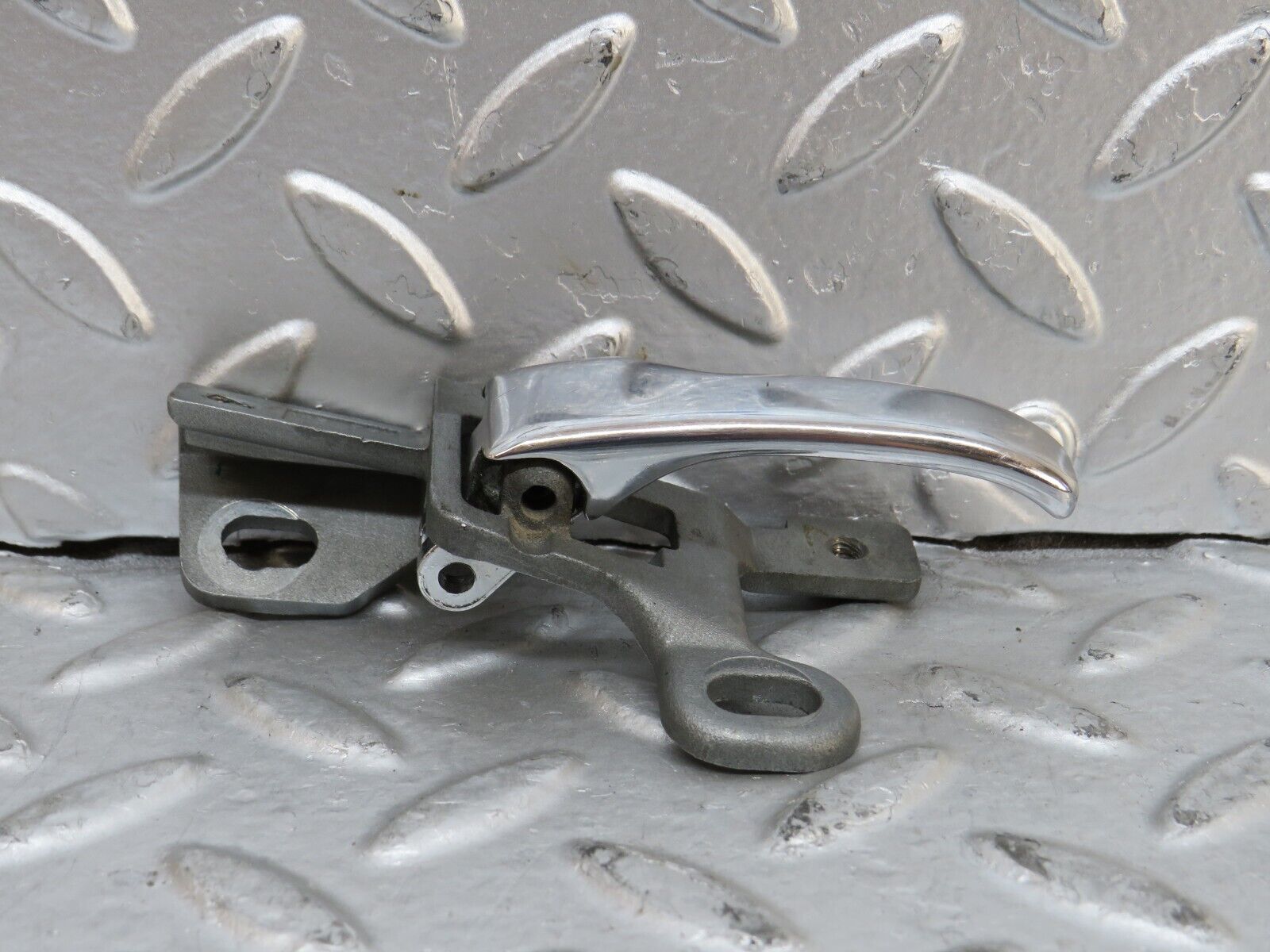 28286 Mercedes-Benz S123 240D Wagon Left Interior Door Handle 1237600161