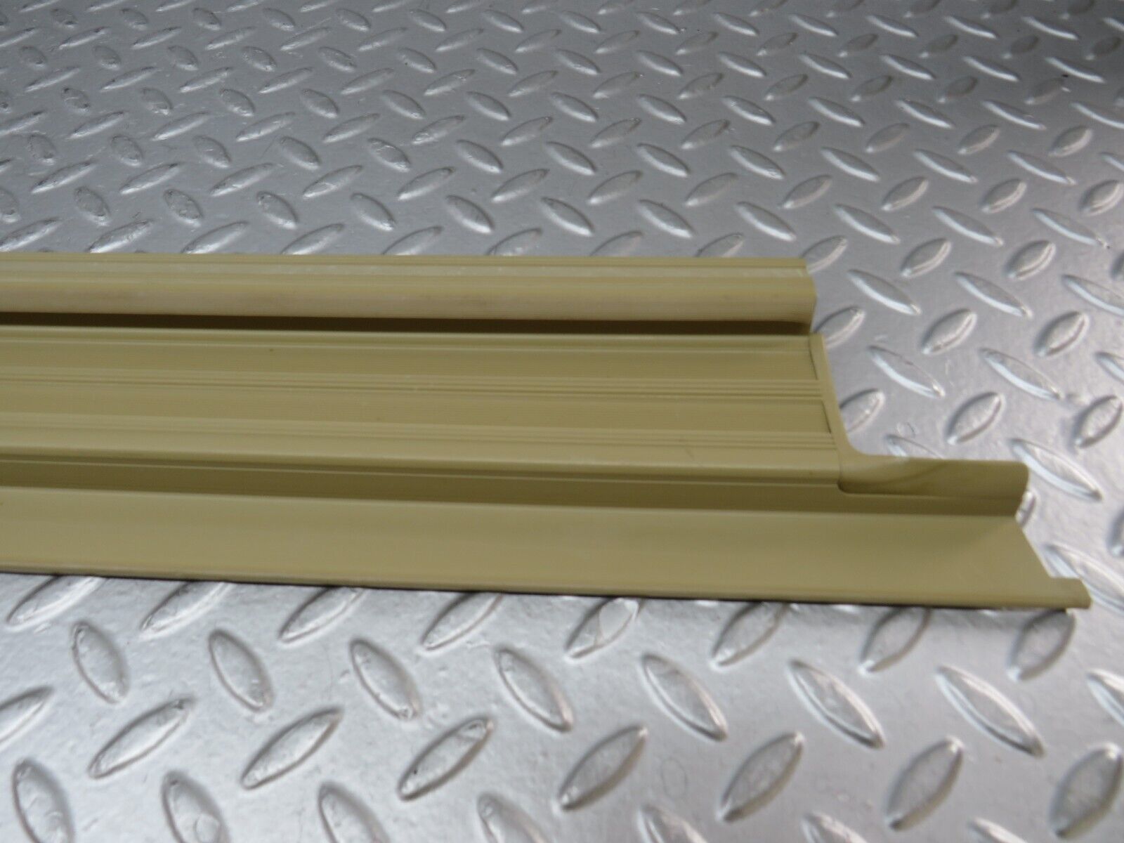 36926 Mercedes-Benz C126 420SEC Coupe Door Sill Left Side