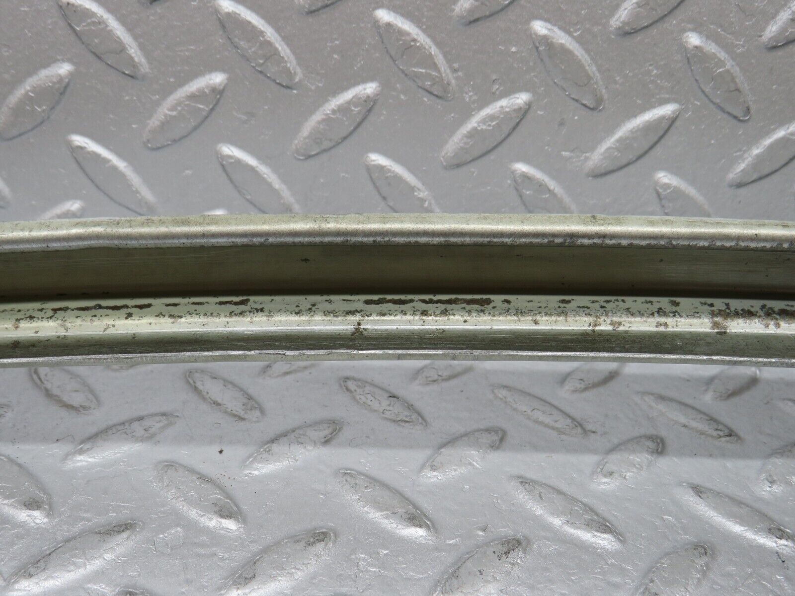 35861 Mercedes-Benz W108 Front Right Door Window Channel