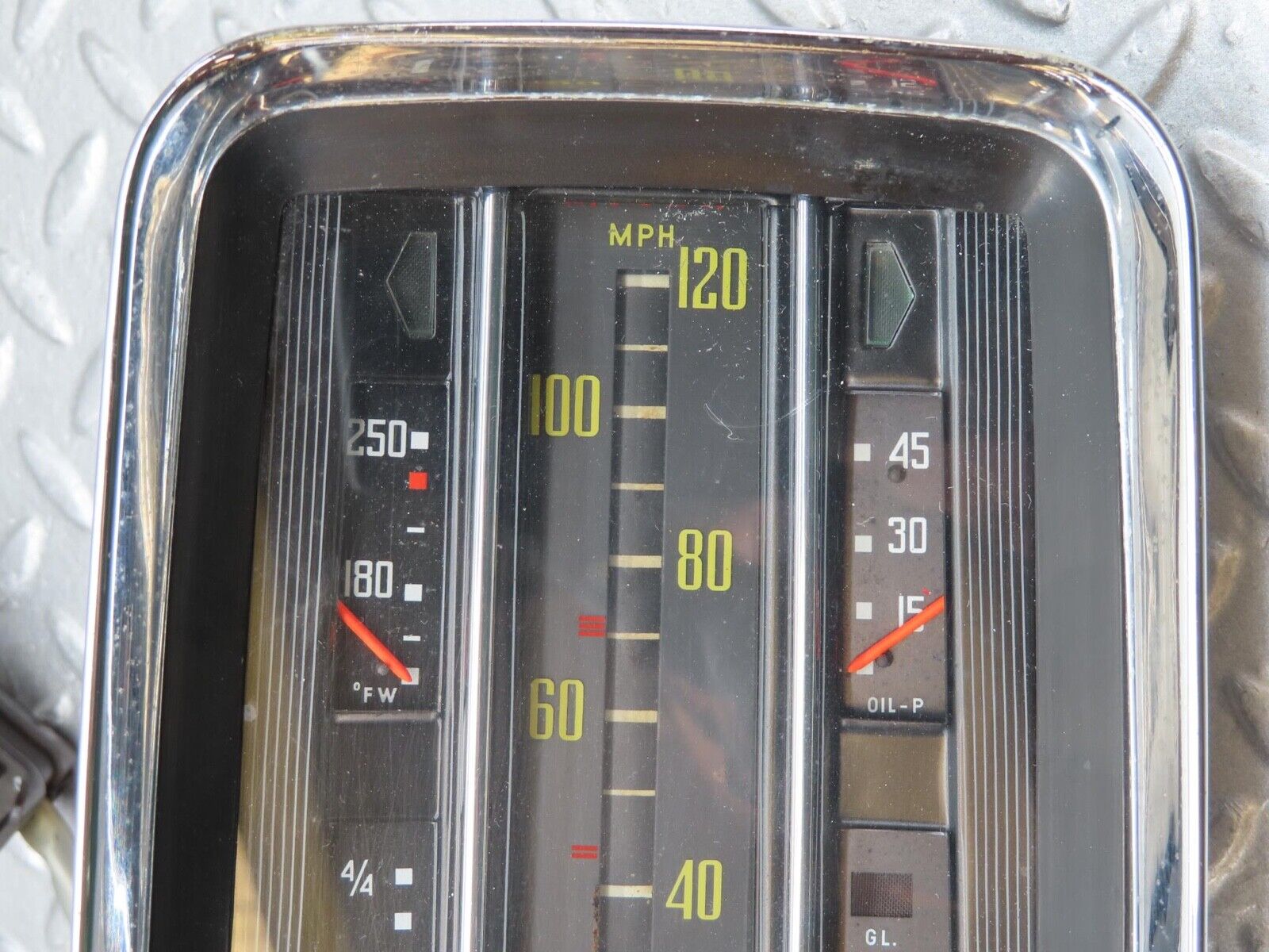 12760 Mercedes-Benz W111 220SE Instrument Cluster