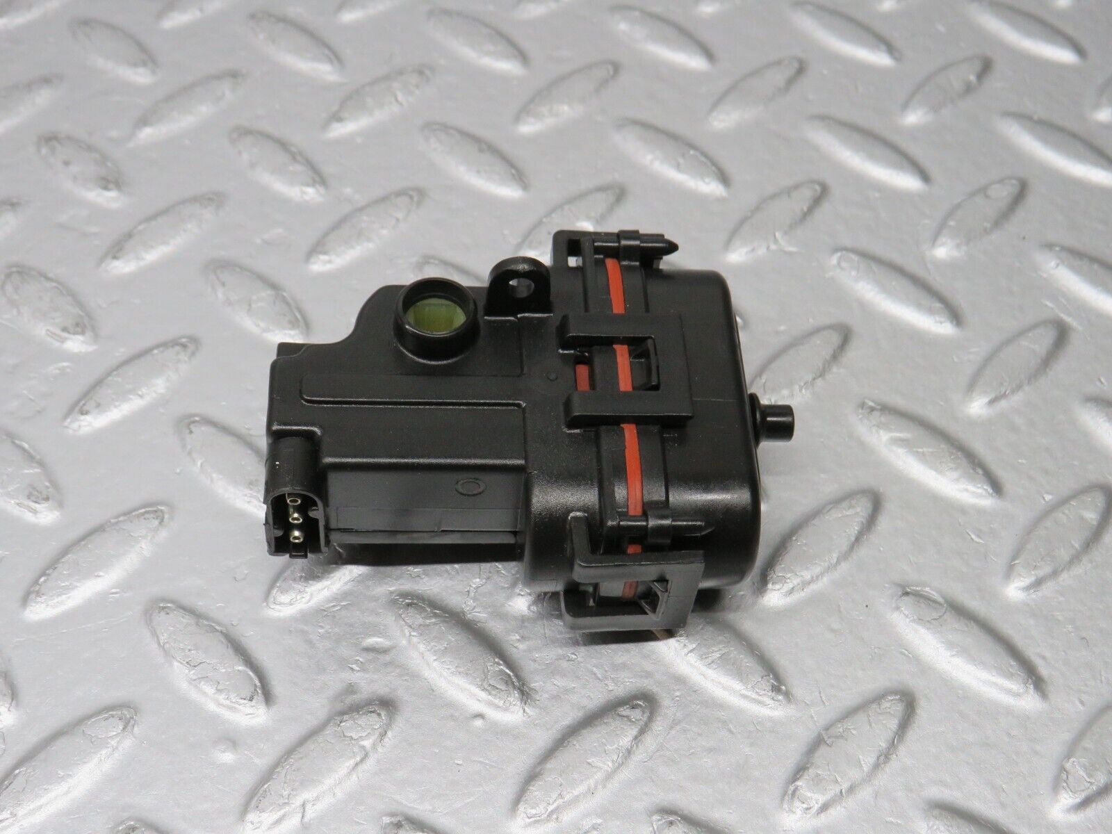 38597 Mercedes-Benz R129 280SL Coupe Heater Box Vacuum Actuator