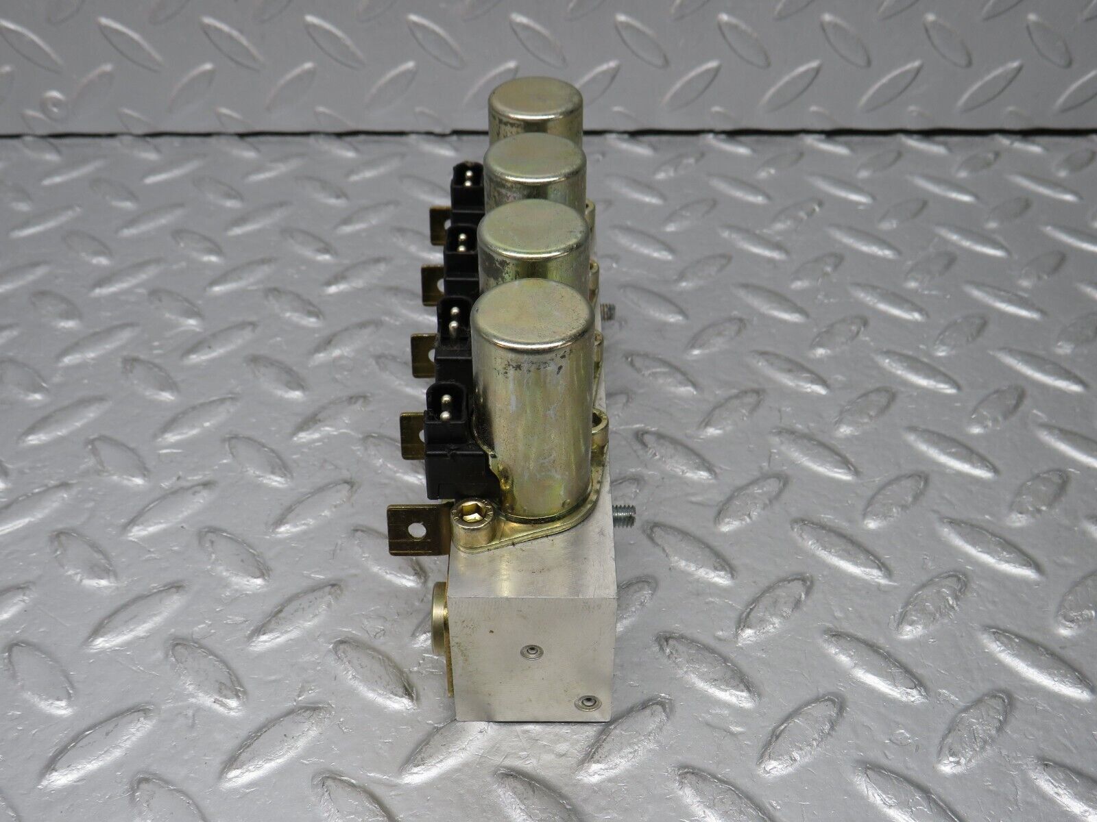 38258 Mercedes-Benz R129 280SL Coupe Roof Hydraulic Valve Left 1298002578