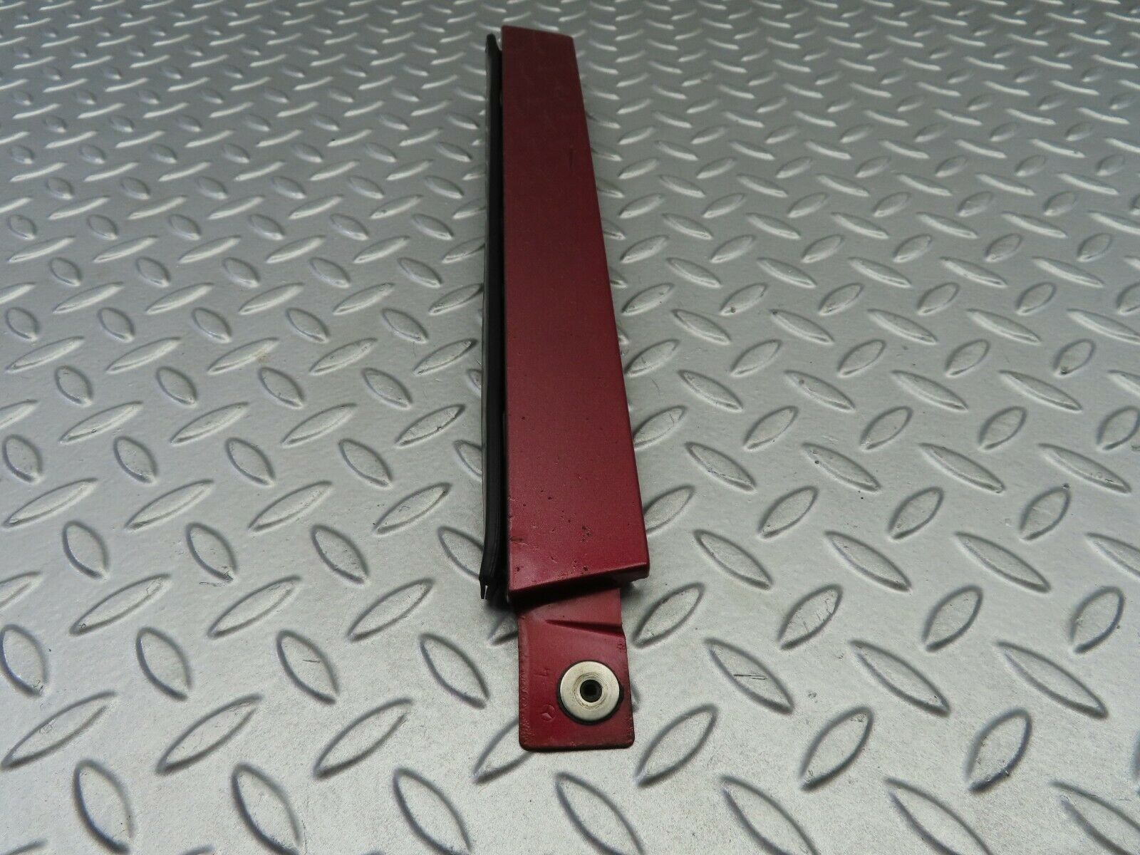 6680 Mercedes-Benz S124 E220 Wagon Under Headlight Trim Right