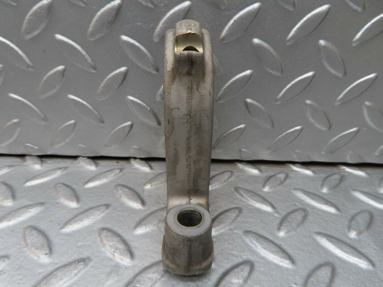 16555 Mercedes-Benz C107 350SLC Coupe Camshaft Tower Bearing 1160512112