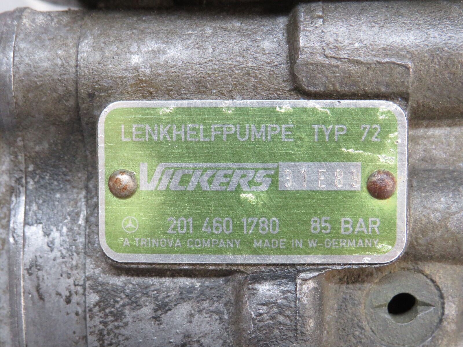 36669 Mercedes-Benz W201 190E 2.0L Power Steering Pump 2014601780