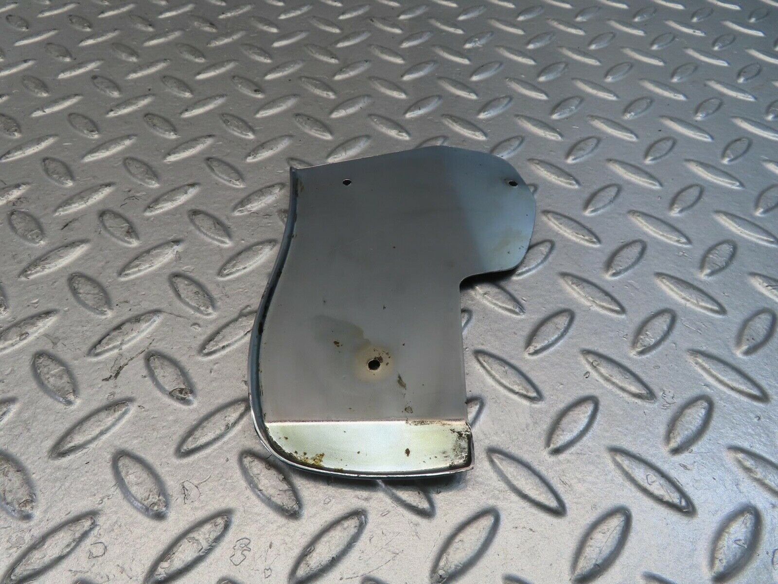 11357 Mercedes-Benz C123 230CE Coupe Right Door Chrome Cover