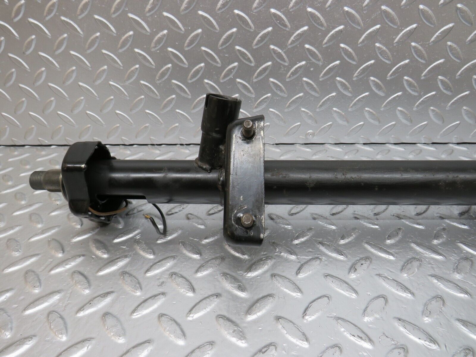 31055 Mercedes-Benz W123 200D Steering Column