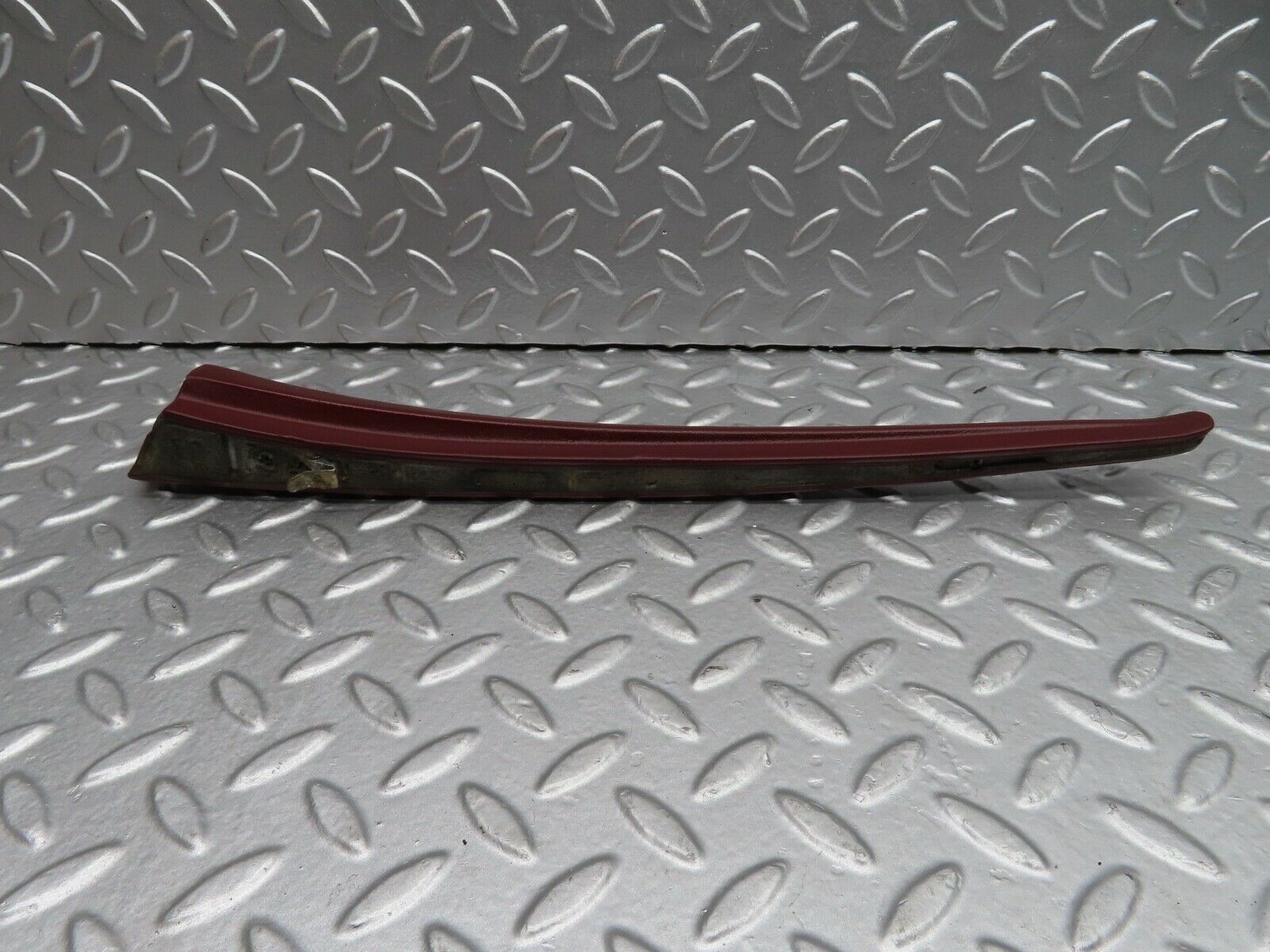 21421 Mercedes-Benz W126 300SE Front Right Door Interior Trim Burgundy Red