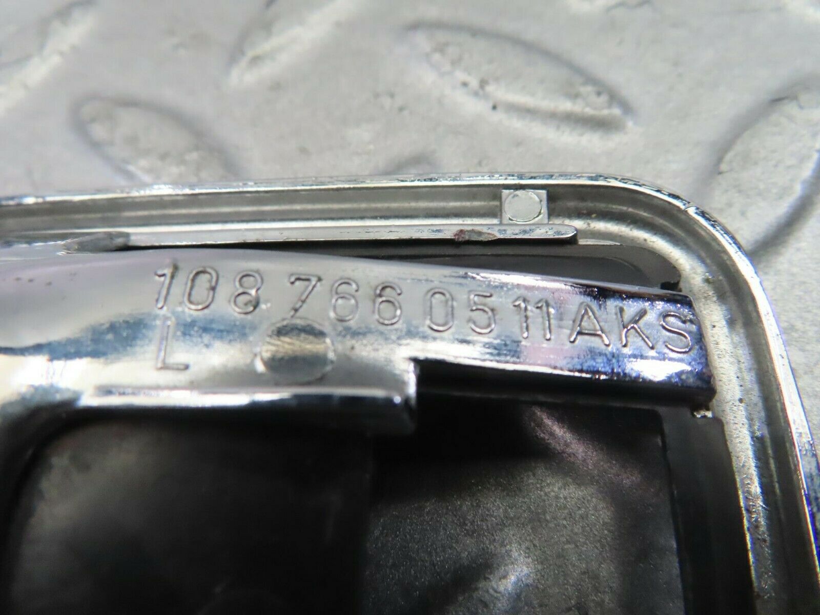 8658 Mercedes-Benz W108 Chrome Frame For Door Opener Left 1087660511