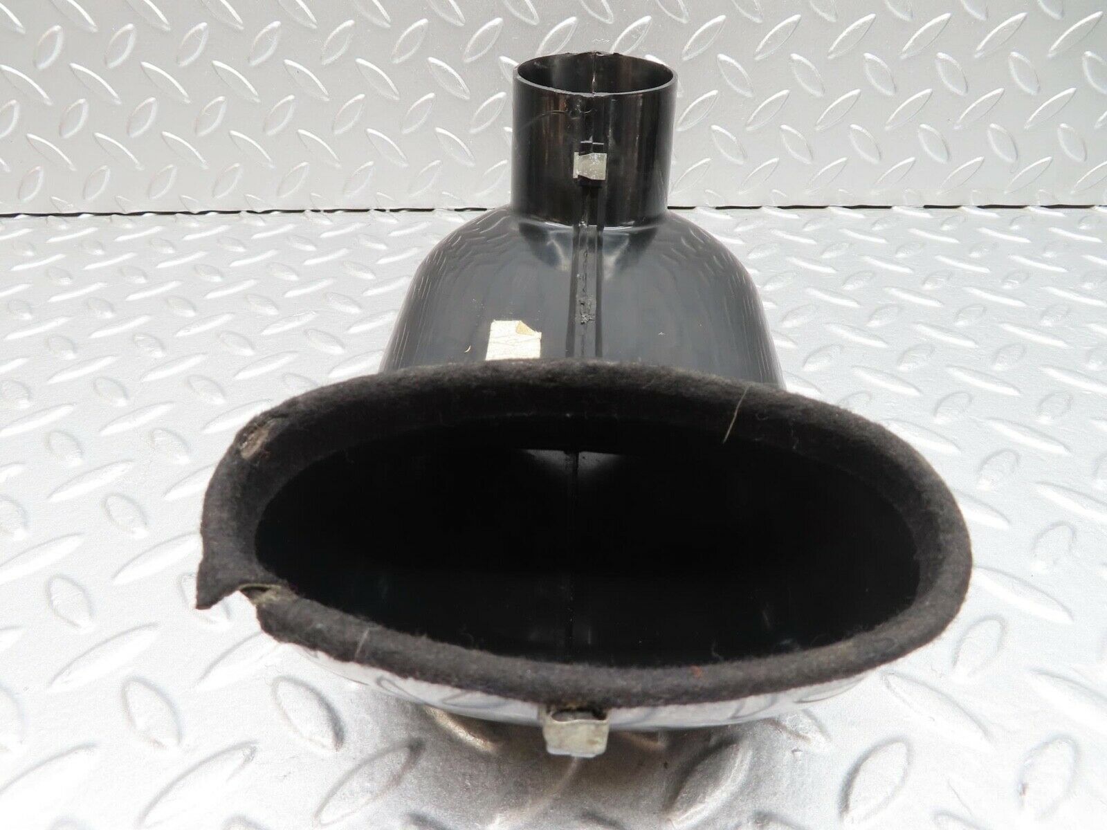 13984 Mercedes-Benz C107 280SLC Heater Air Duct