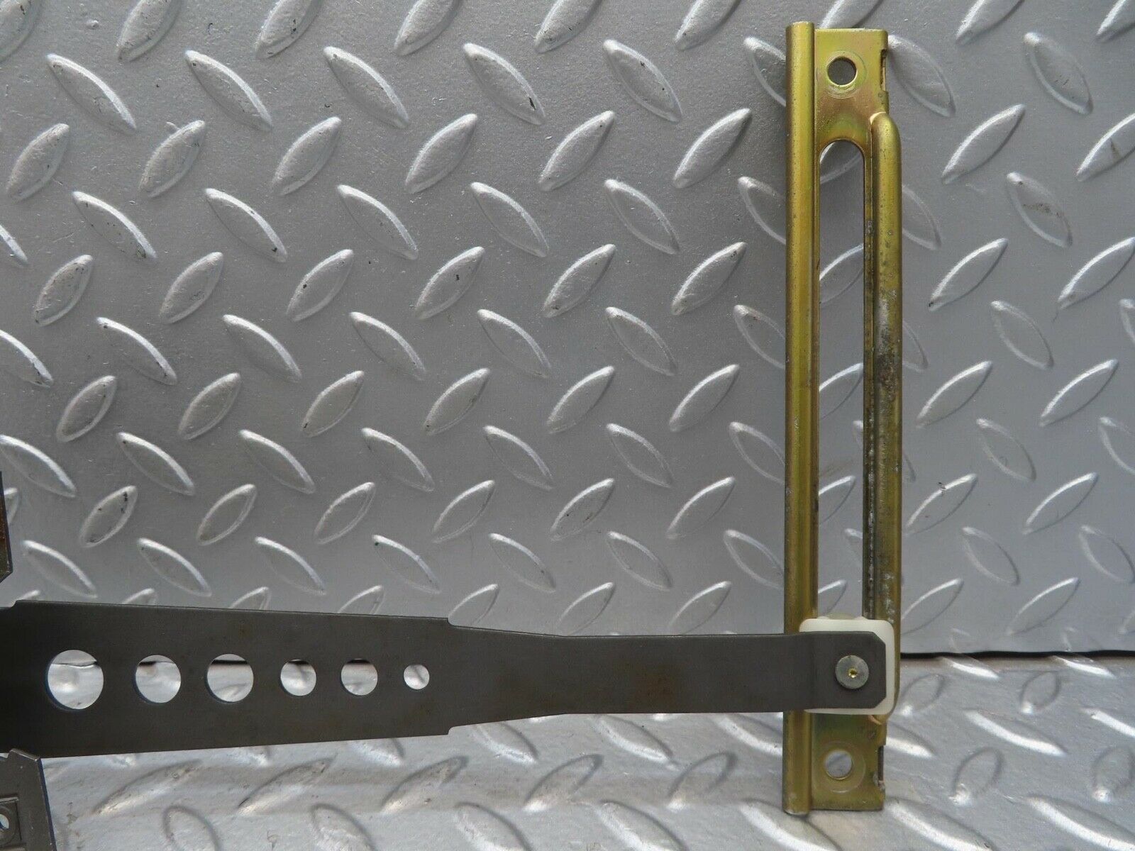 13650 Mercedes-Benz W123 200 Rear Right Manual Window Regulator